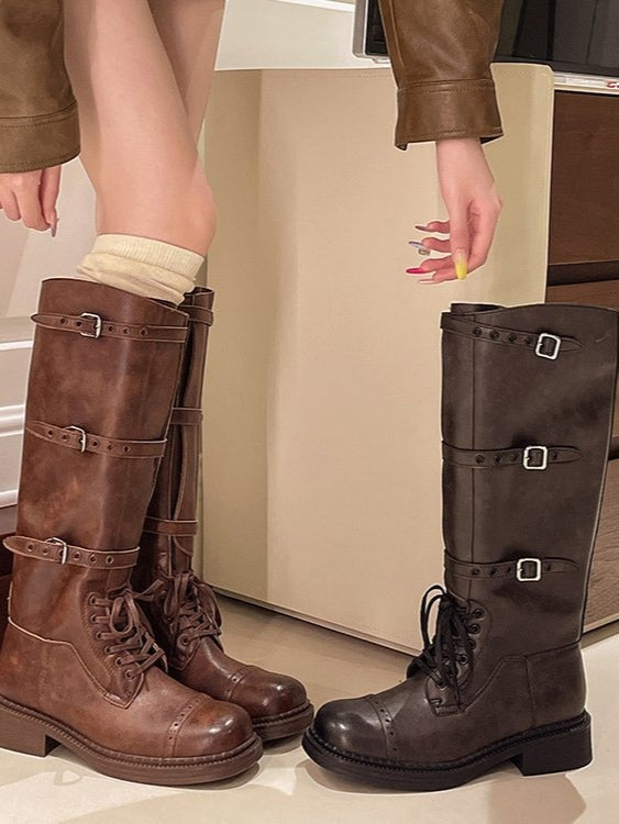 Botas Martin con cordones, puntera cuadrada y efecto envejecido