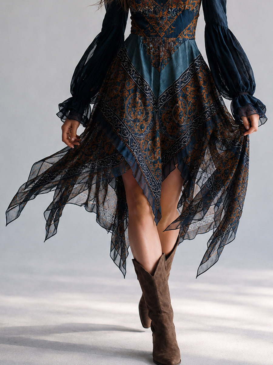 Vestido azul marino bohemio con estampado de cachemira y bajo de pañuelo