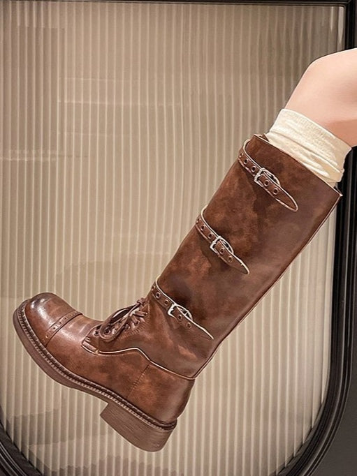 Botas Martin con cordones, puntera cuadrada y efecto envejecido
