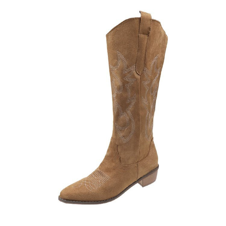 Botas camperas bordadas de tela vaquera con tacón ancho