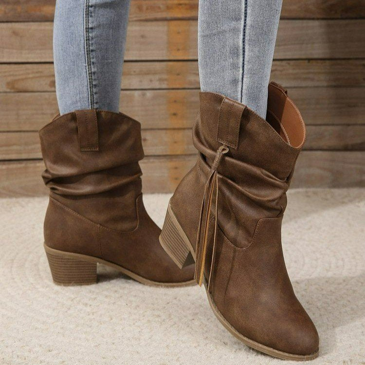 Botines camperos vintage con flecos