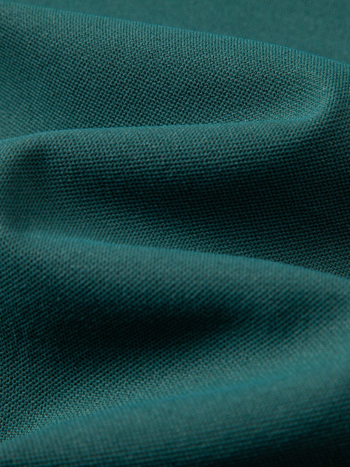 Polo piqué con ribete a rayas de contraste