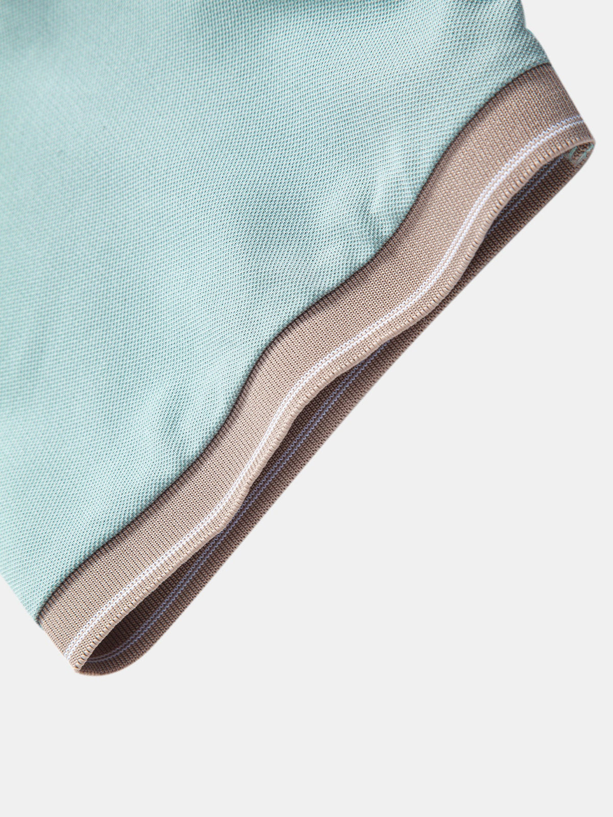 Polo con cuello Johnny en contraste