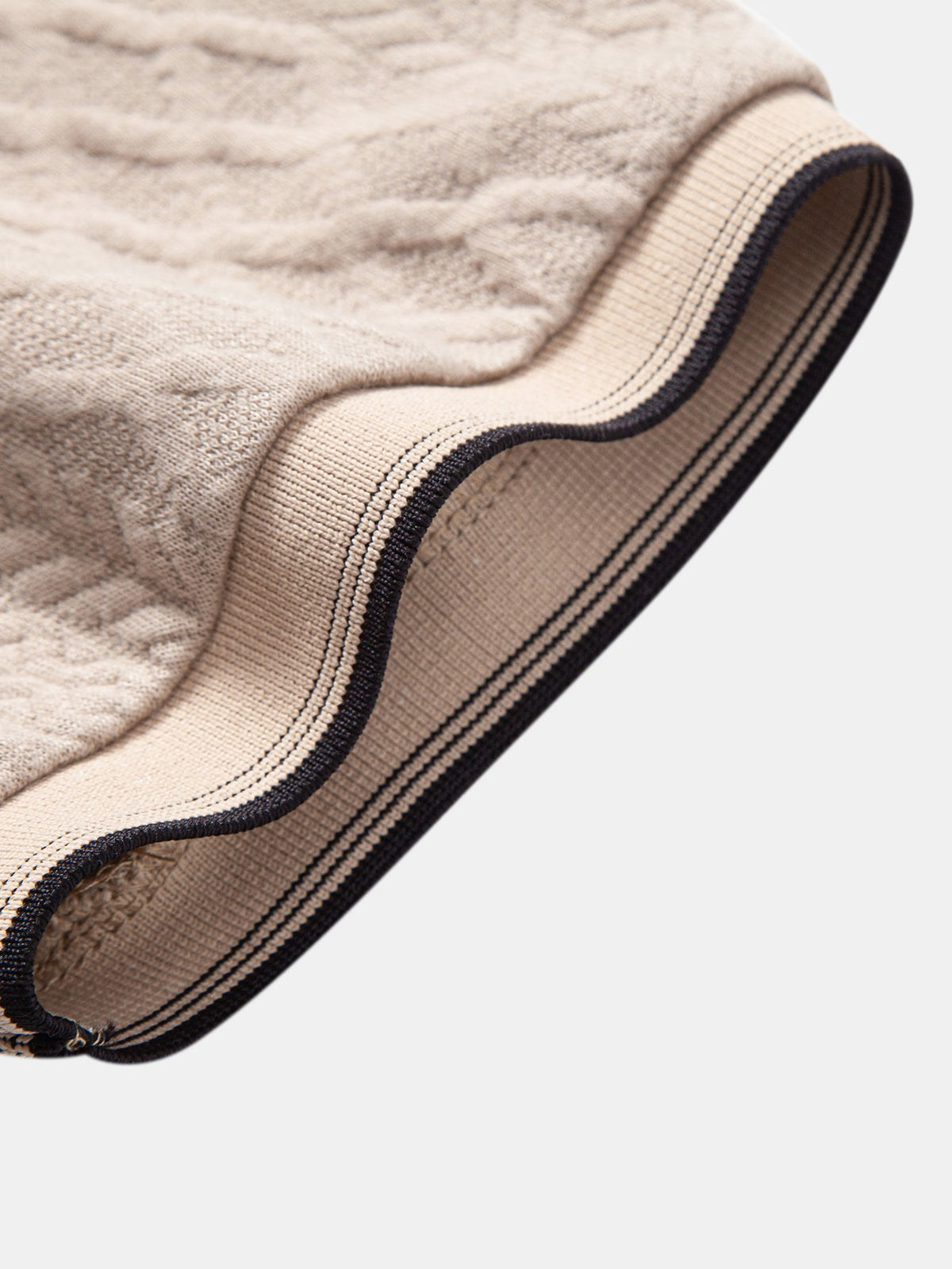 Polo jacquard geométrico