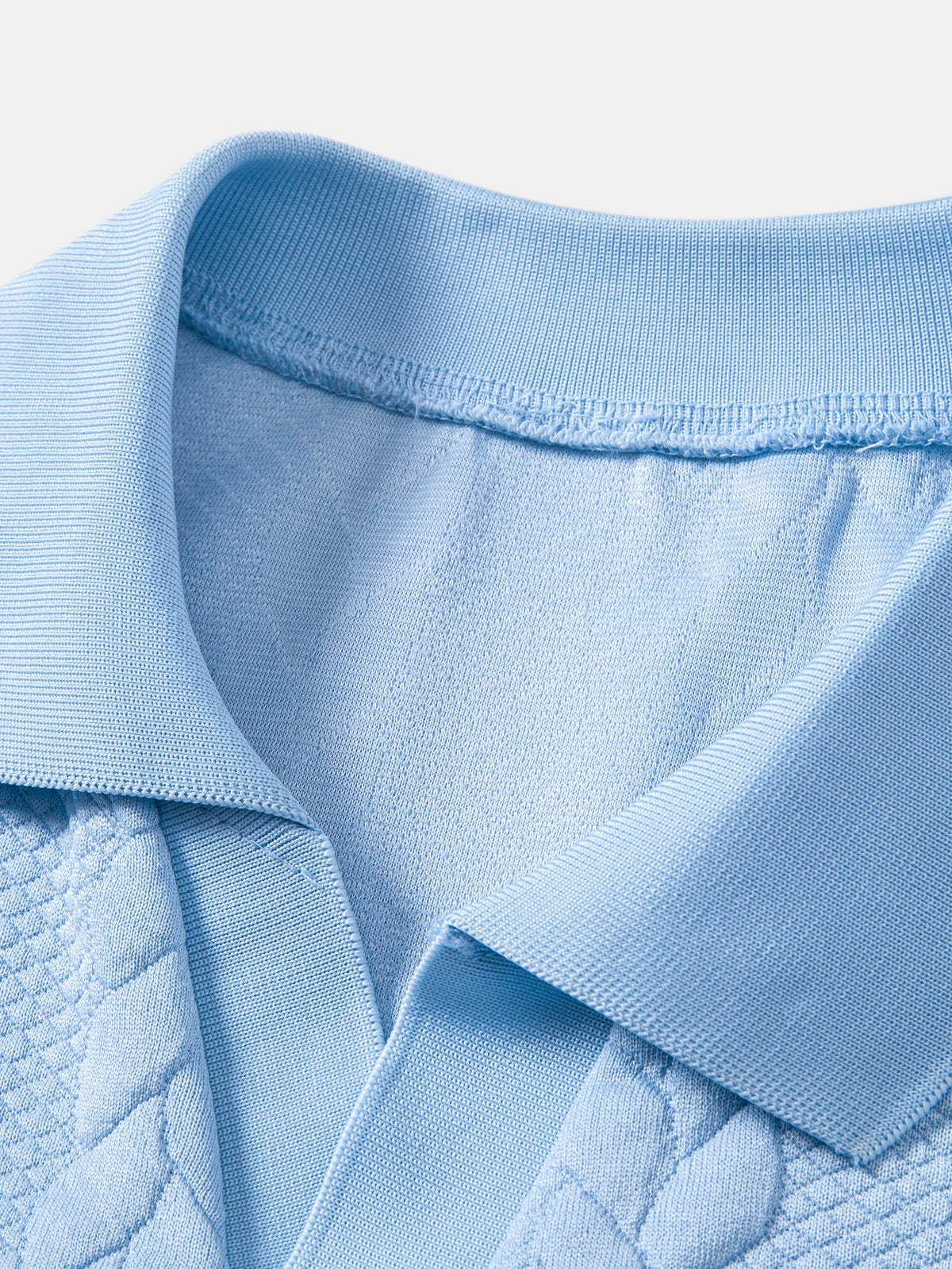 Polo de cuello en V de jacquard retorcido