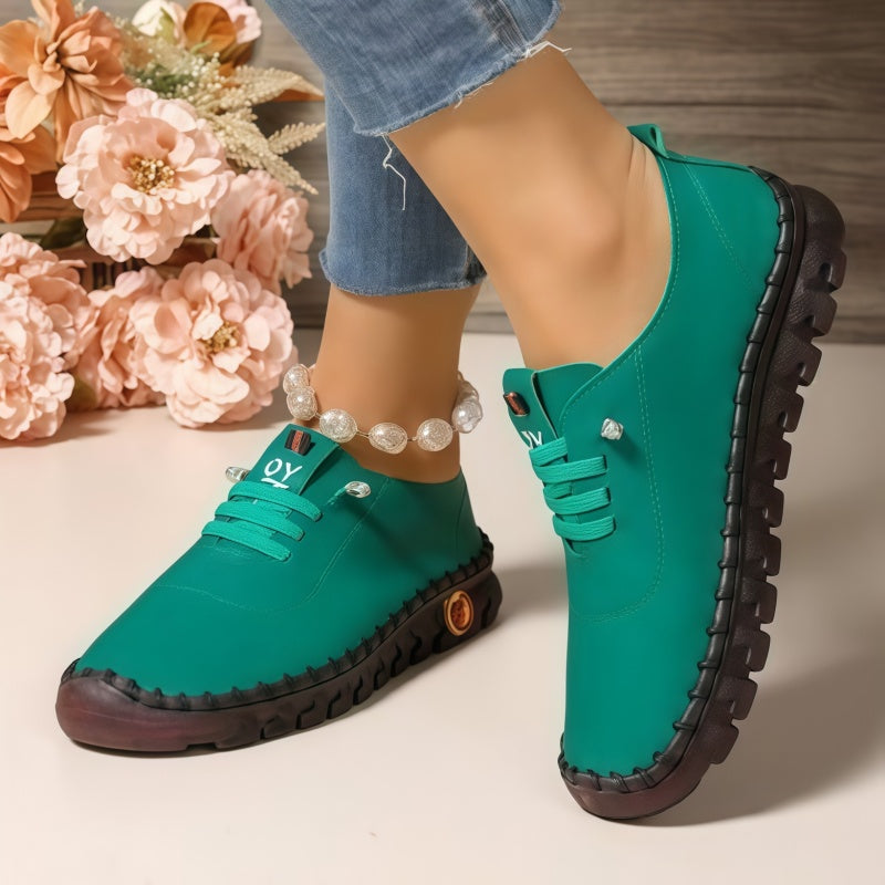 Mocasines con cordones de piel suave cosida y suela antideslizante
