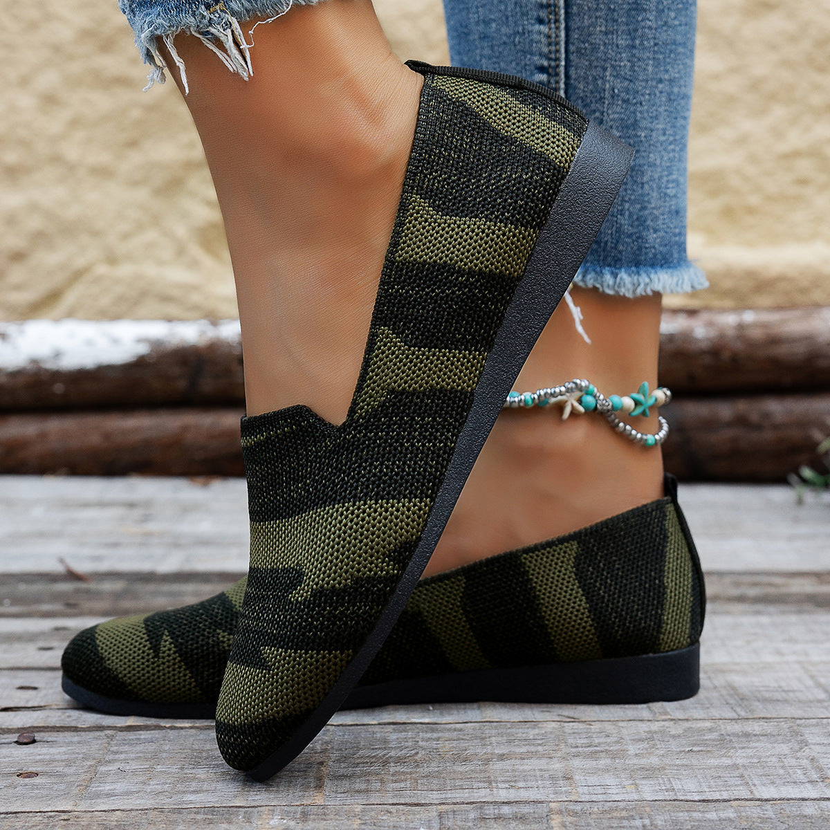 Bailarinas de punto sin cordones, con estampado de camuflaje y rayas