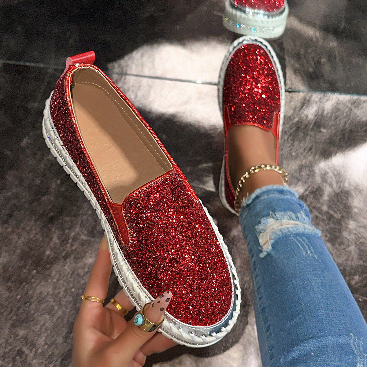 Zapatillas de plataforma con brillantes y cristales, sin cordones
