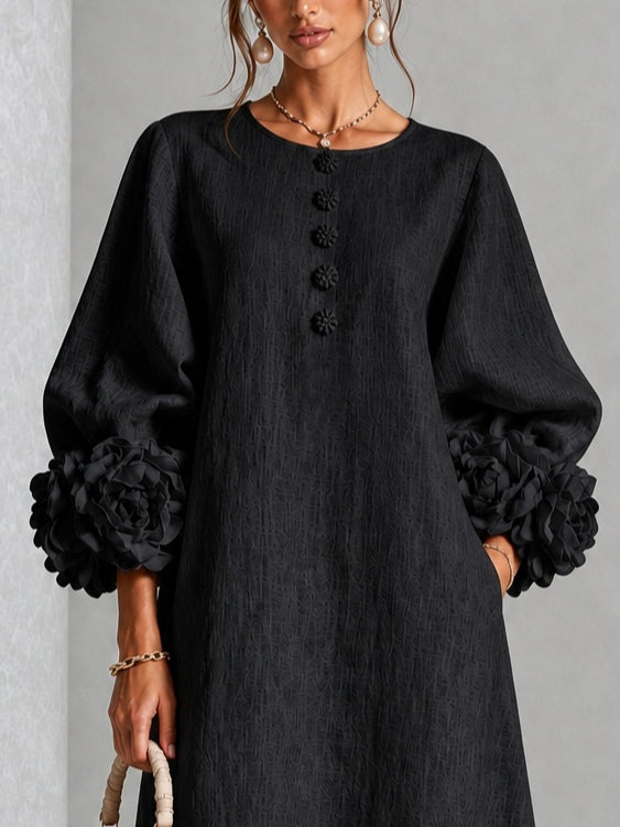 Vestido midi abotonado de flores en negro con puños de flores