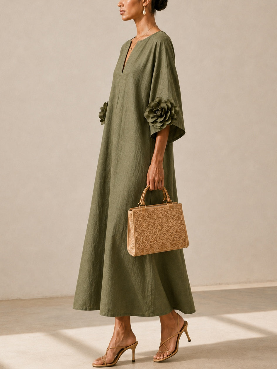 Vestido midi verde oliva con escote en pico y puños de flores