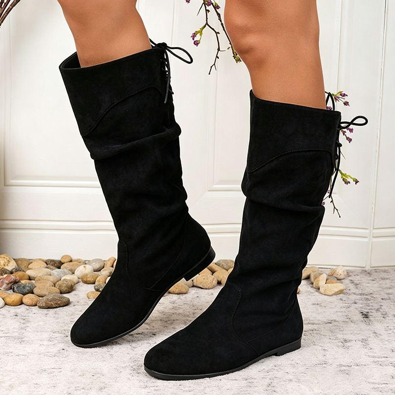Botas altas de ante fruncidas con cordones traseros