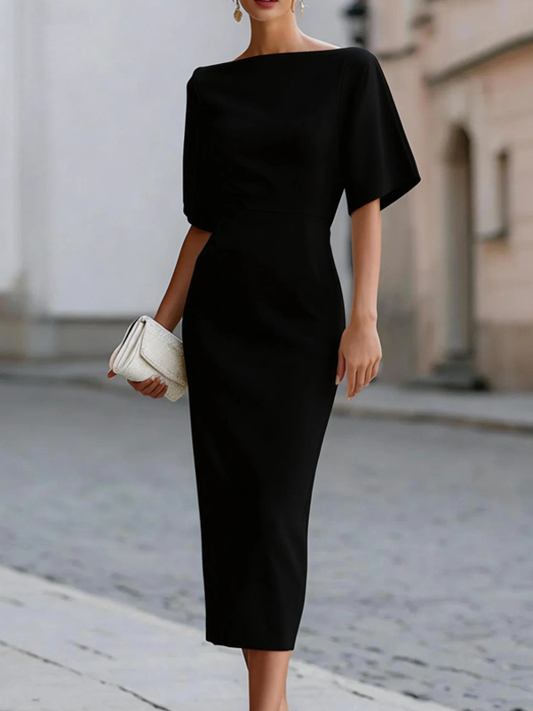 Vestido midi ajustado con cuello barco