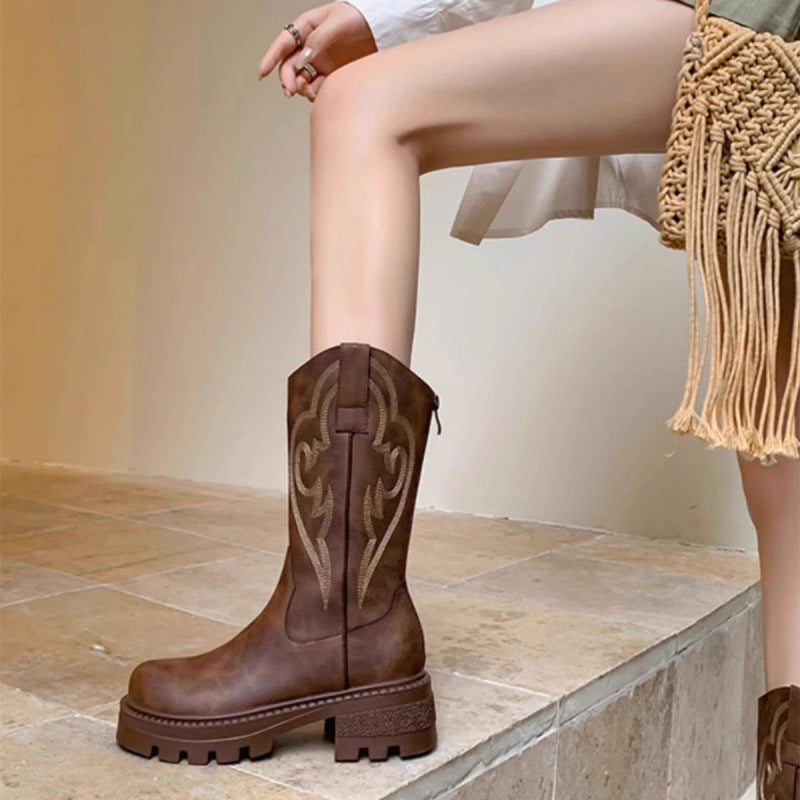 Botas versátiles de media caña en microfibra con suela gruesa