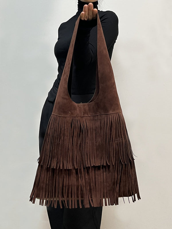 Bolso grande de ante color café con borlas