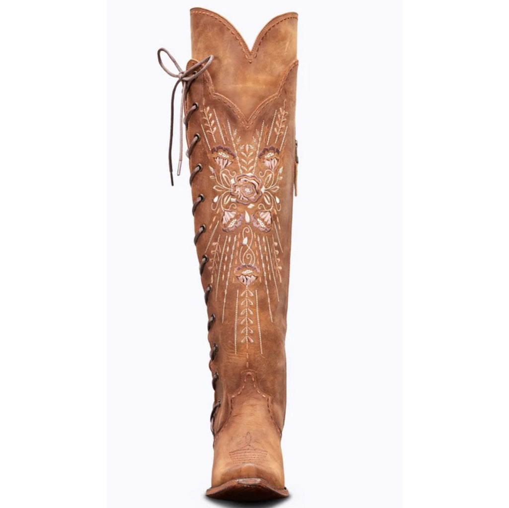 Botas camperas bordadas con cordones