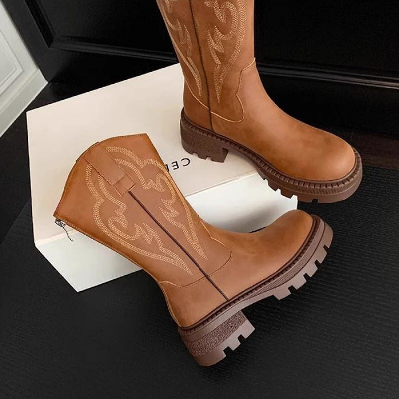 Botas versátiles de media caña en microfibra con suela gruesa