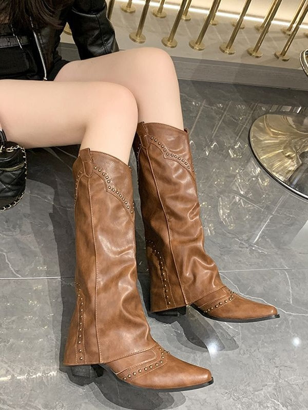 Botas altas con remaches