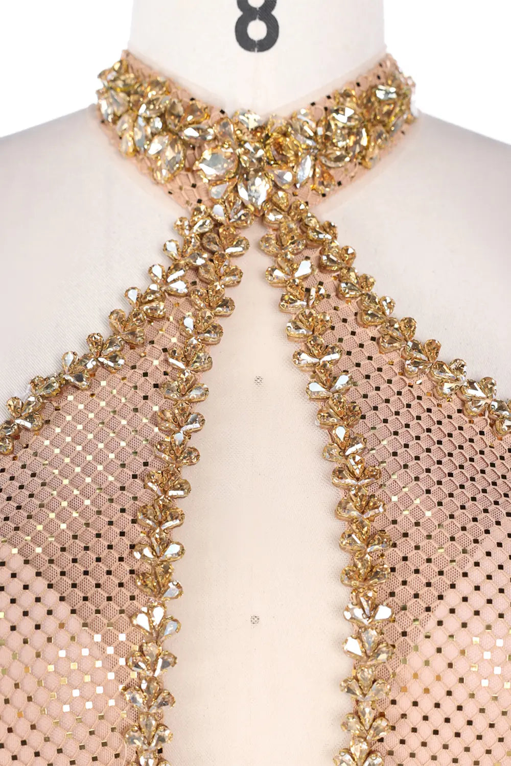 Vestido largo champán halter con abertura