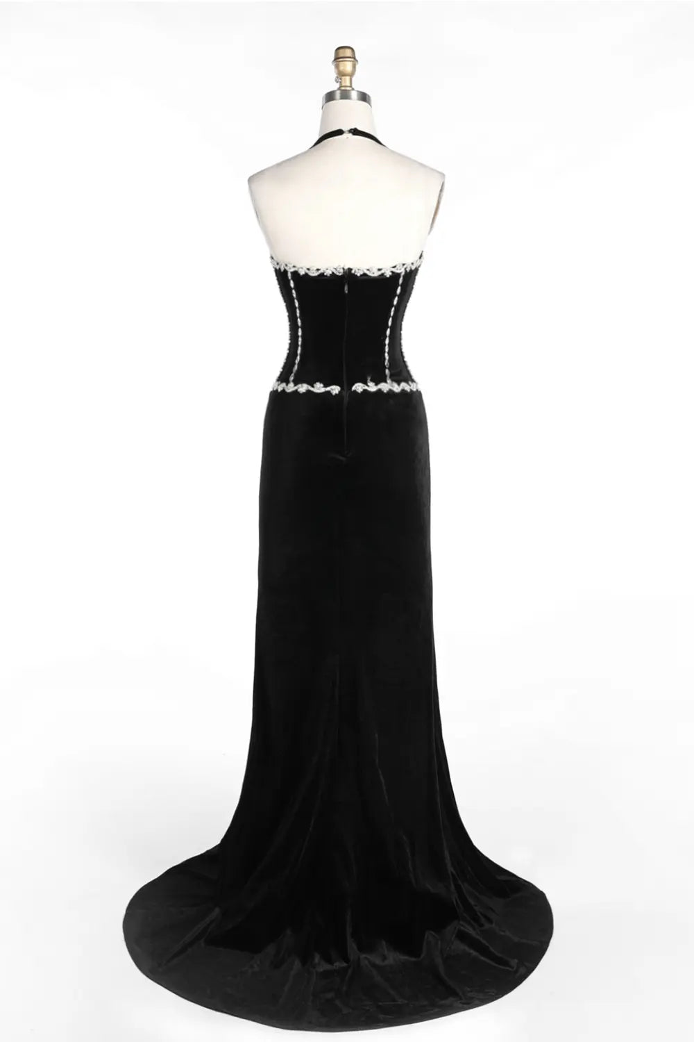 Vestido de noche negro de terciopelo halter con corsé y abertura