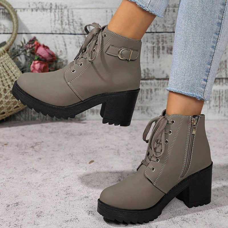 Botines con cordones y tacón ancho (modelo 2)