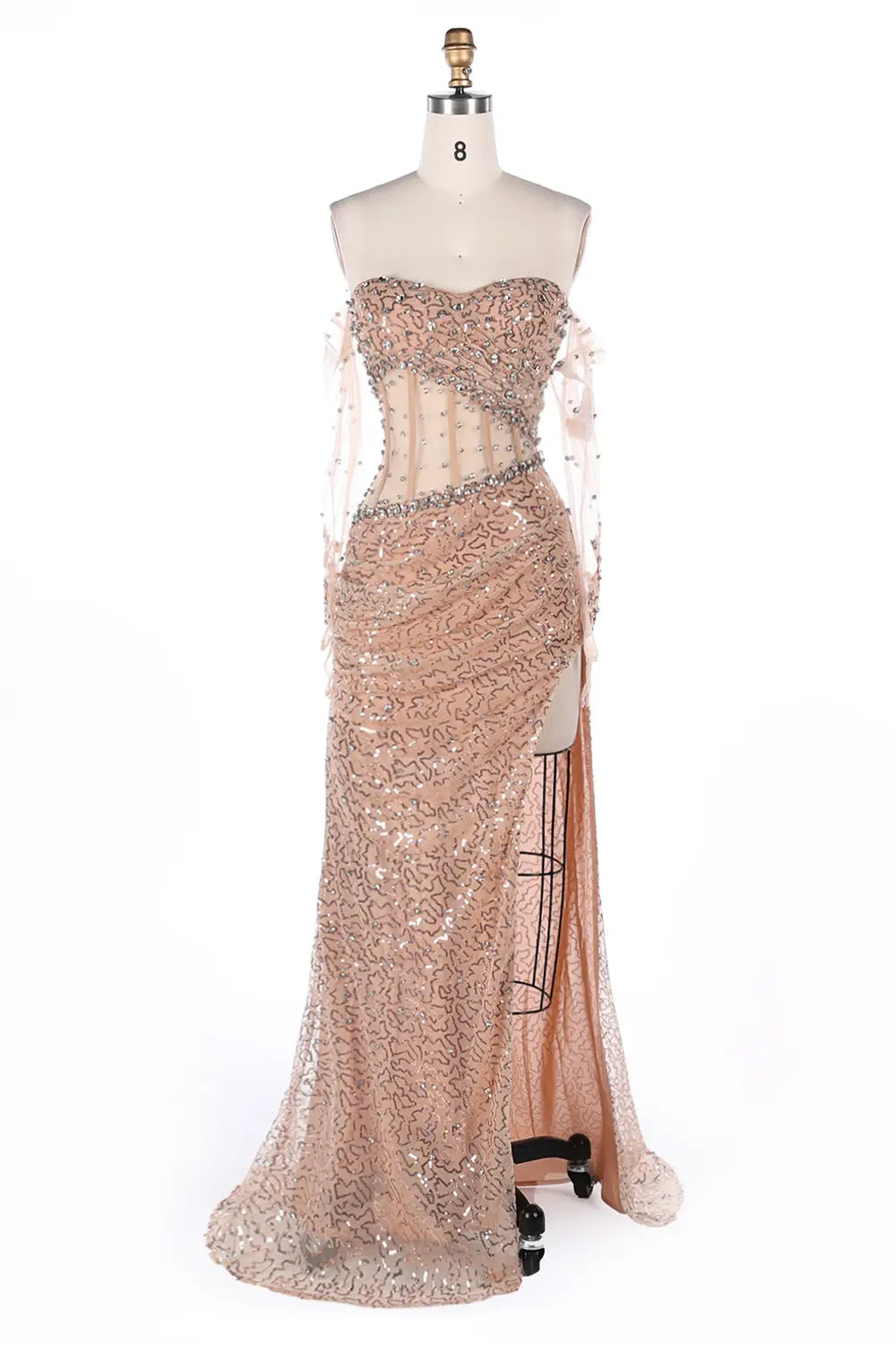 Vestido de noche champán con corsé, lentejuelas y abertura