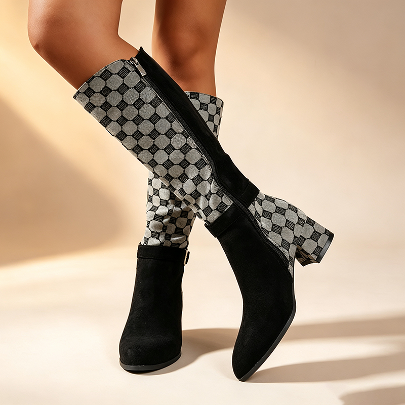 Botas altas con paneles de cuadros