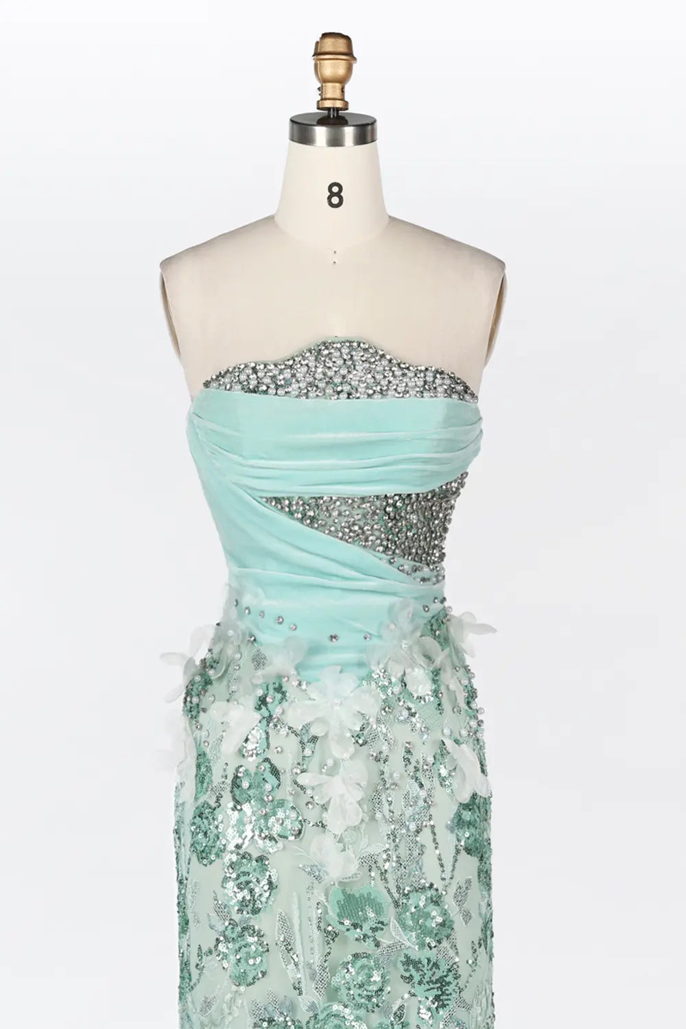Vestido de noche verde palabra de honor con lentejuelas y flores