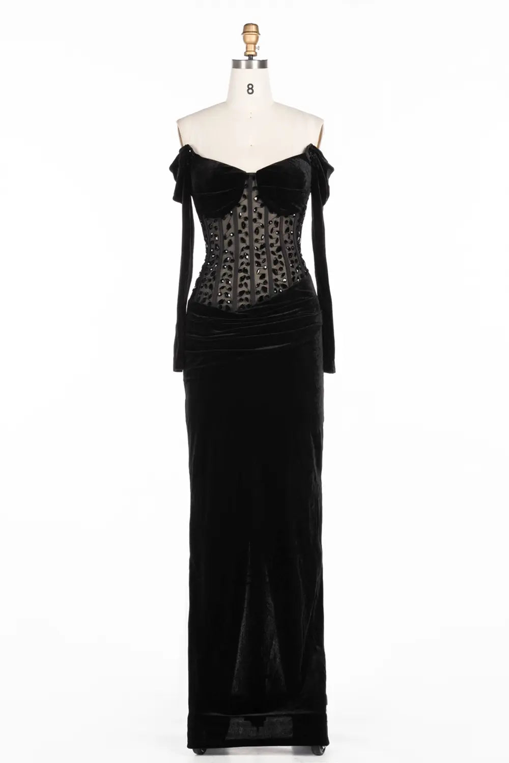 Vestido largo negro de terciopelo con hombros descubiertos, corsé transparente y manga larga