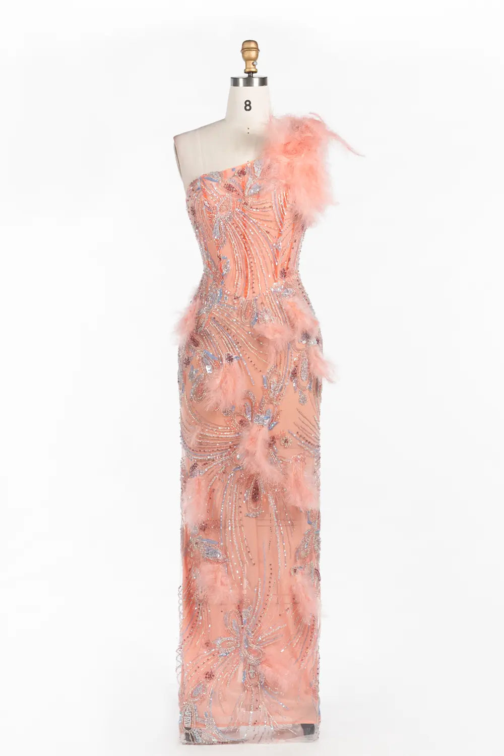 Vestido de noche color melocotón de un hombro con plumas y lentejuelas