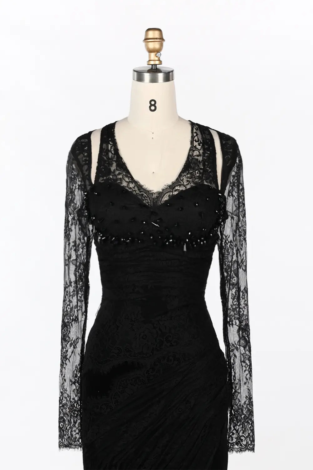 Vestido de noche negro de sirena con mangas de encaje y abalorios