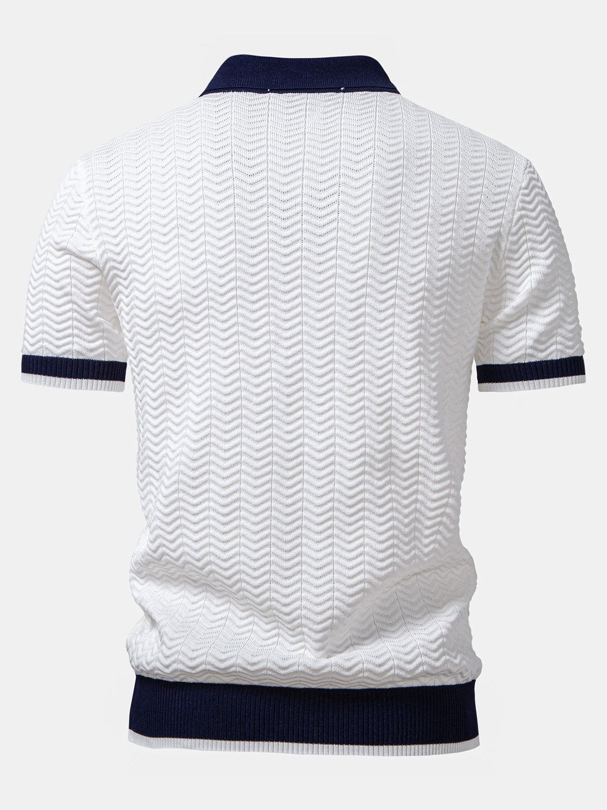 Polo de punto con cuello en V y contraste de textura