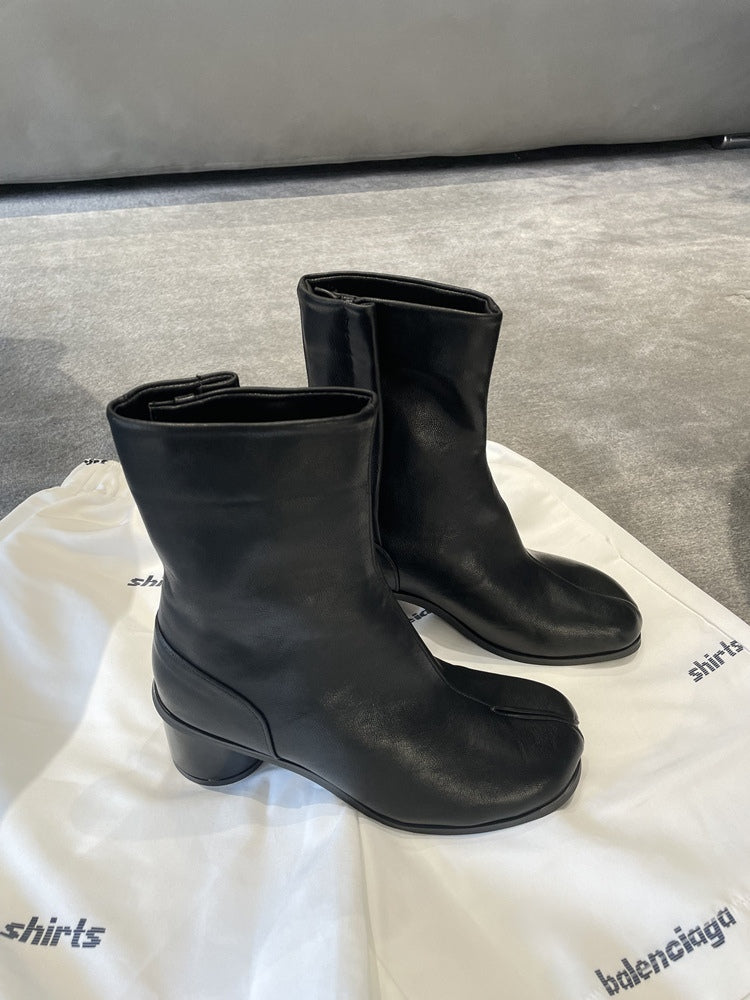Botas Martin de piel auténtica con tacón ancho y media caña