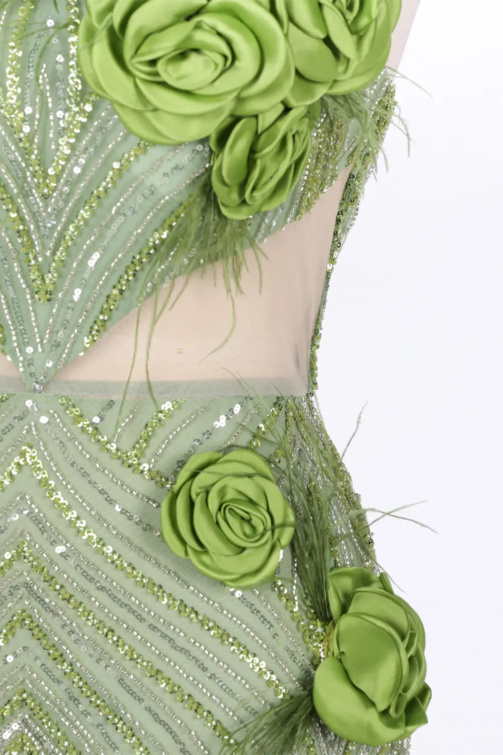 Vestido largo verde palabra de honor con lentejuelas florales
