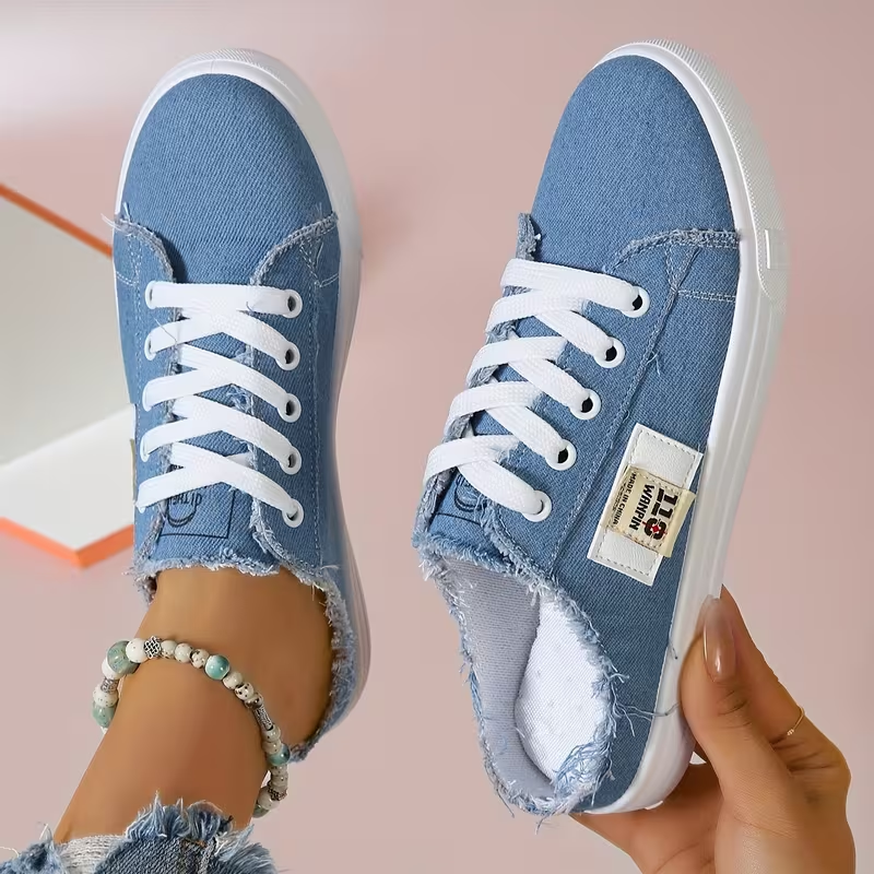 Zapatillas de lona sin cordones con bordes desflecados