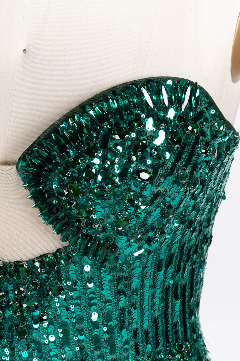 Vestido de noche verde palabra de honor con lentejuelas
