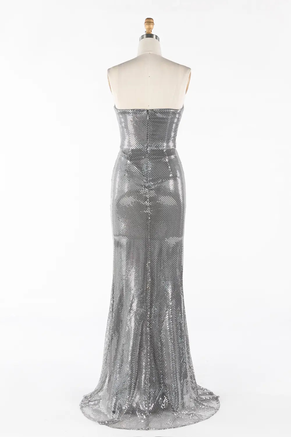 Vestido de noche plateado palabra de honor fruncido con lentejuelas y abertura