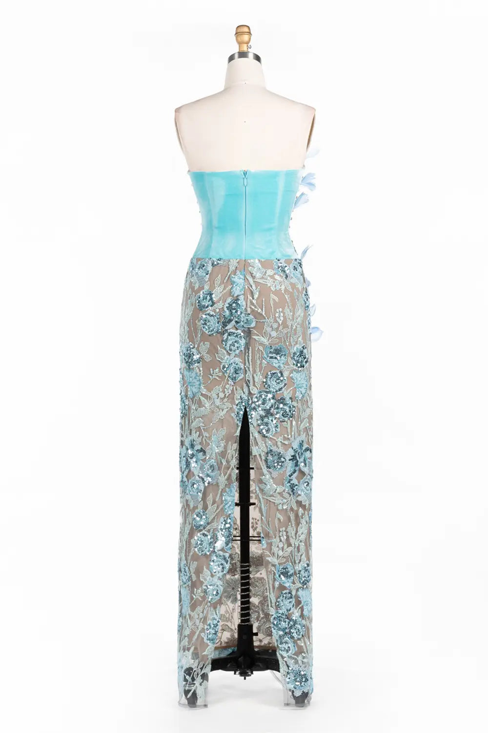 Vestido largo azul palabra de honor con lentejuelas y plumas