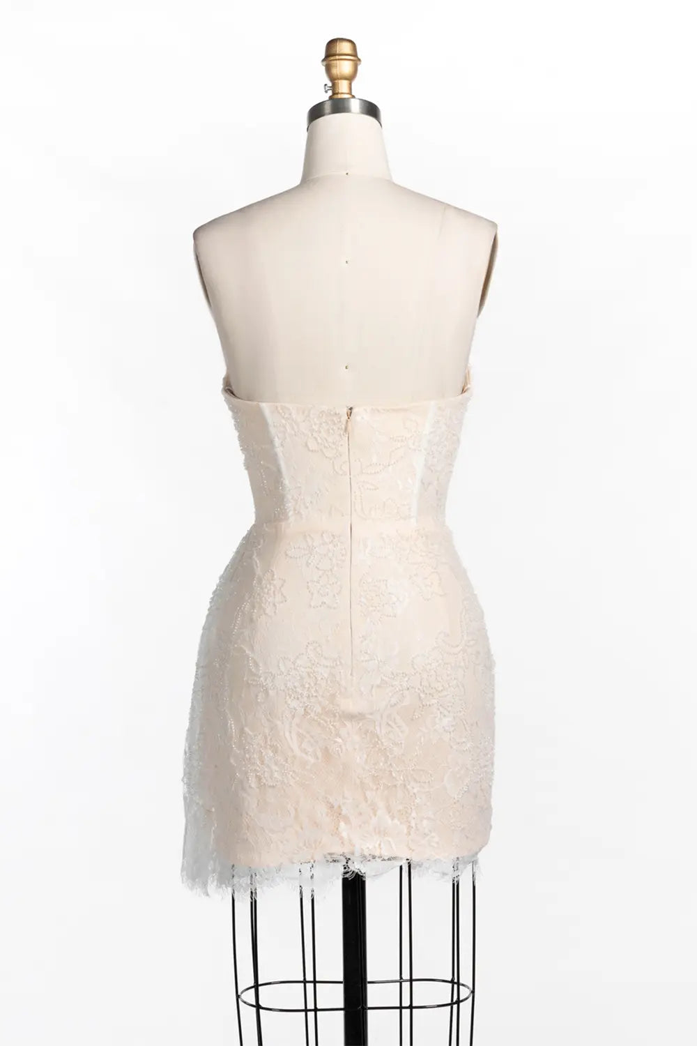 Vestido corto blanco nude palabra de honor con corsé de encaje