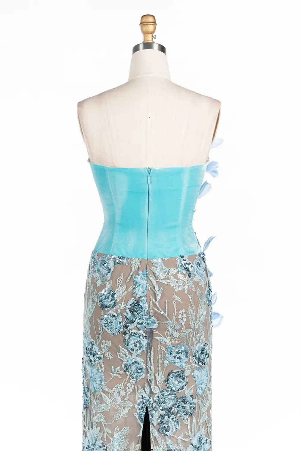 Vestido largo azul palabra de honor con lentejuelas y plumas