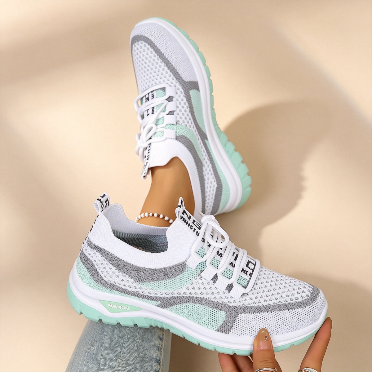 Zapatillas de malla transpirable con bloques de color y cordones