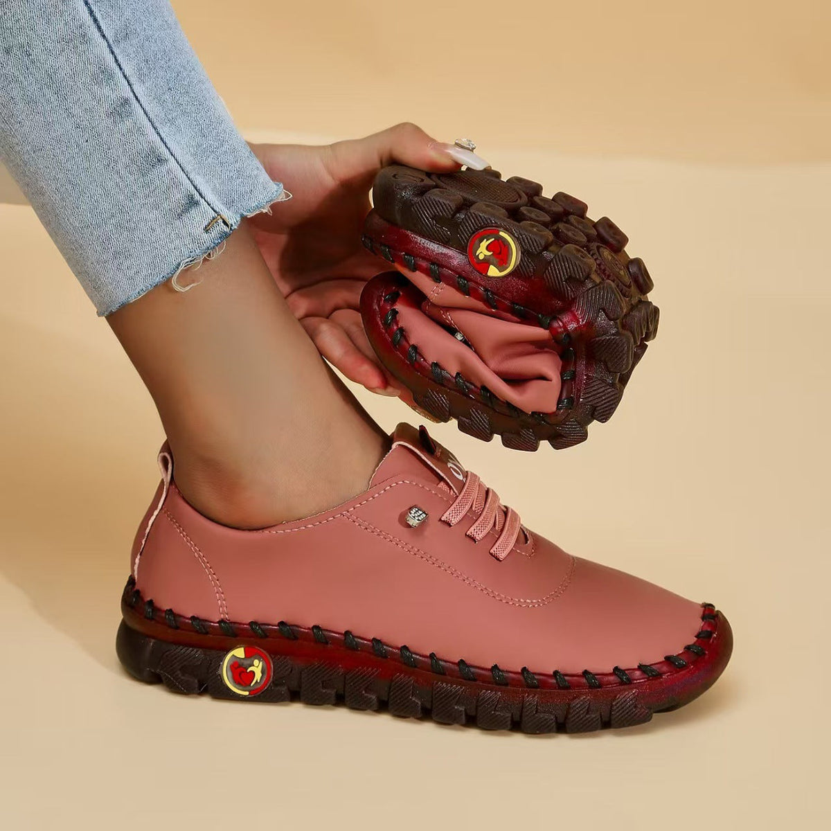 Mocasines con cordones de piel suave cosida y suela antideslizante