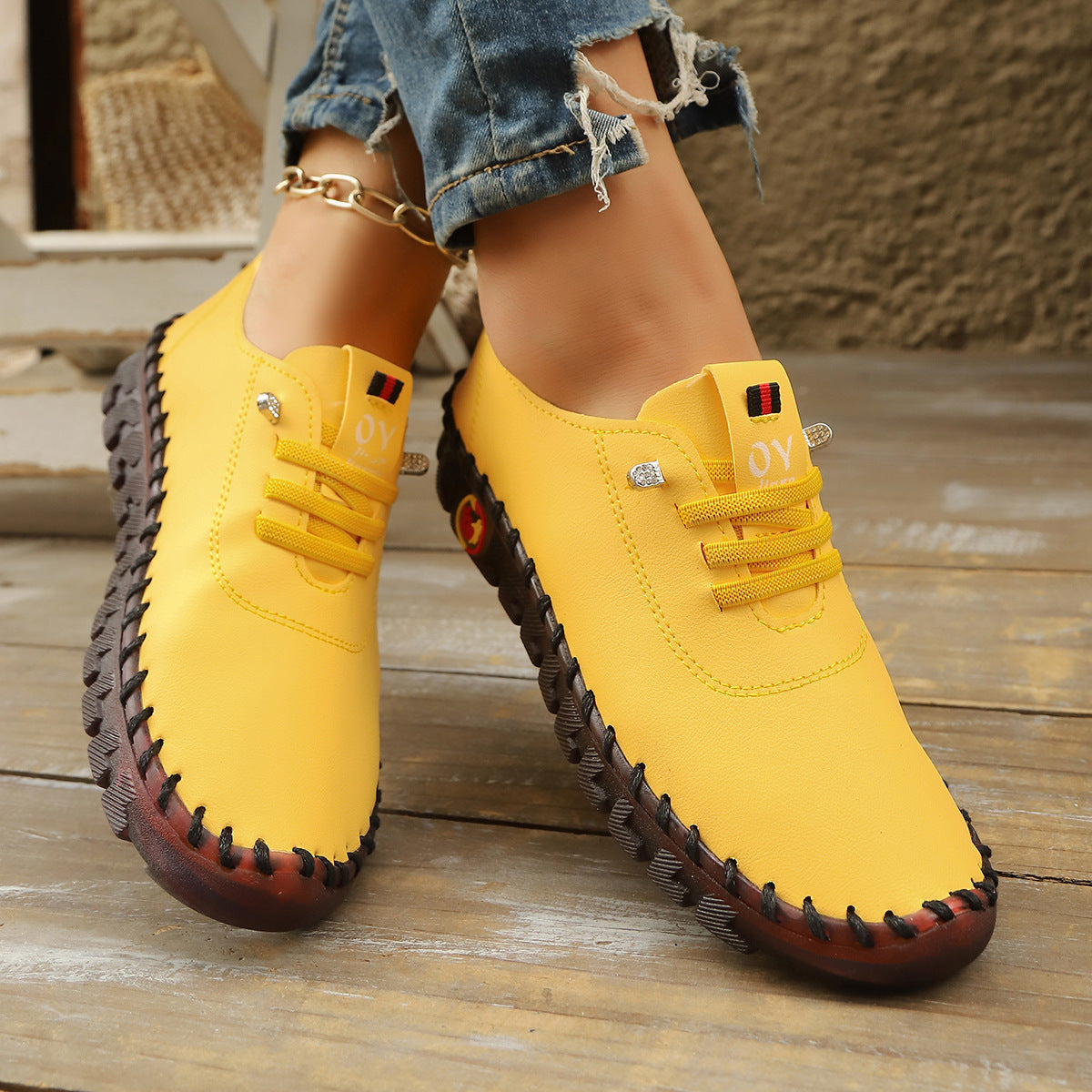Mocasines con cordones de piel suave cosida y suela antideslizante
