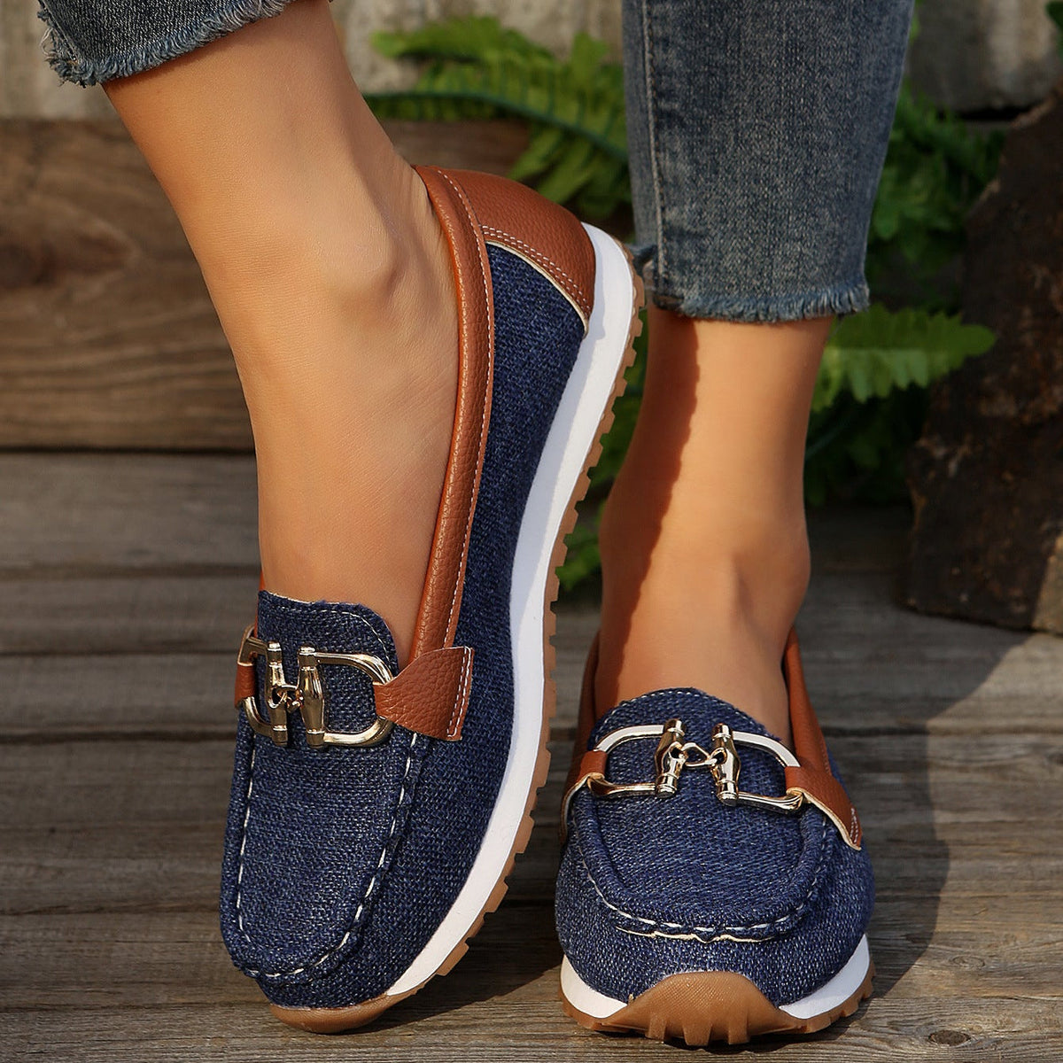 Mocasines con hebilla dorada y plataforma, cómodos y sin cordones