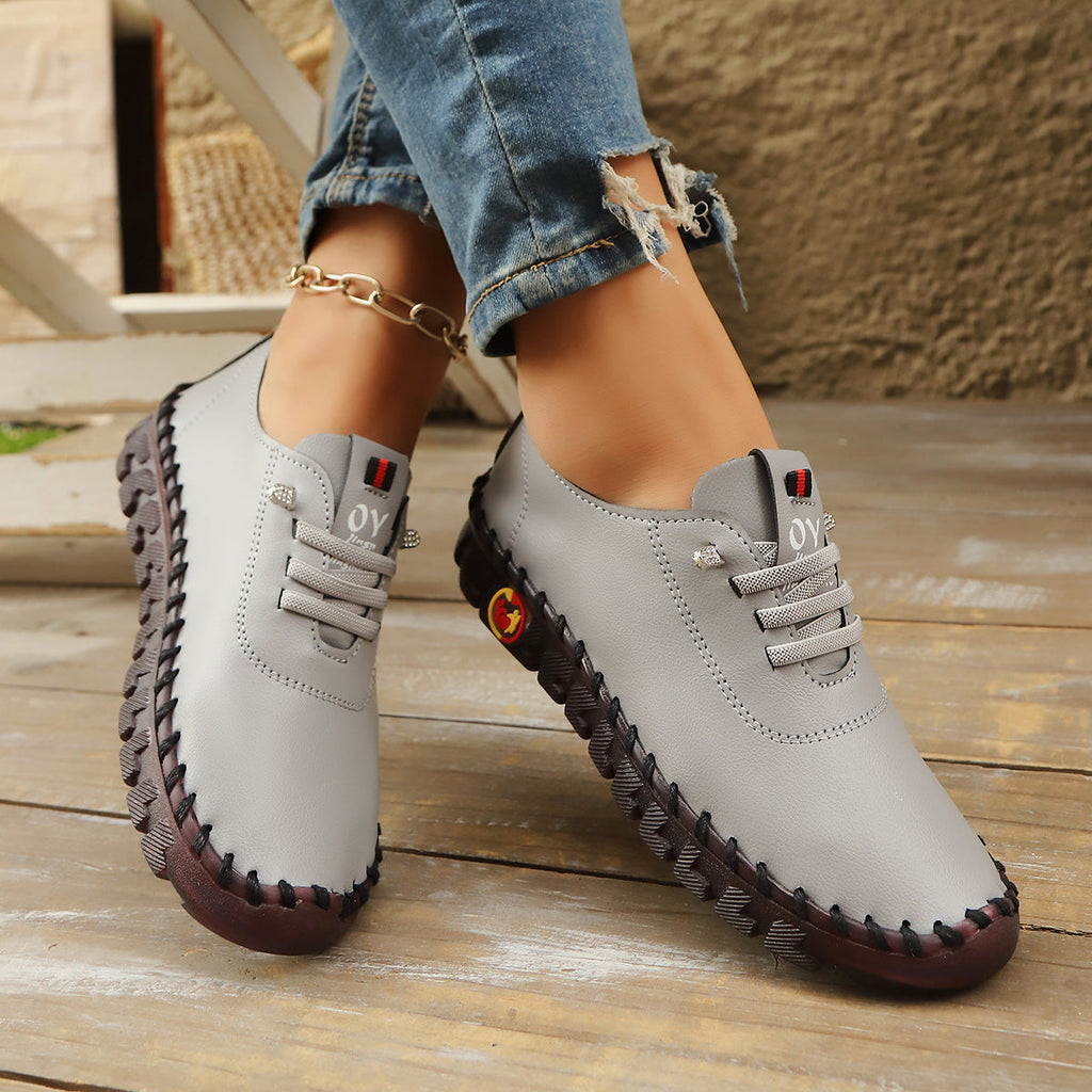Mocasines con cordones de piel suave cosida y suela antideslizante