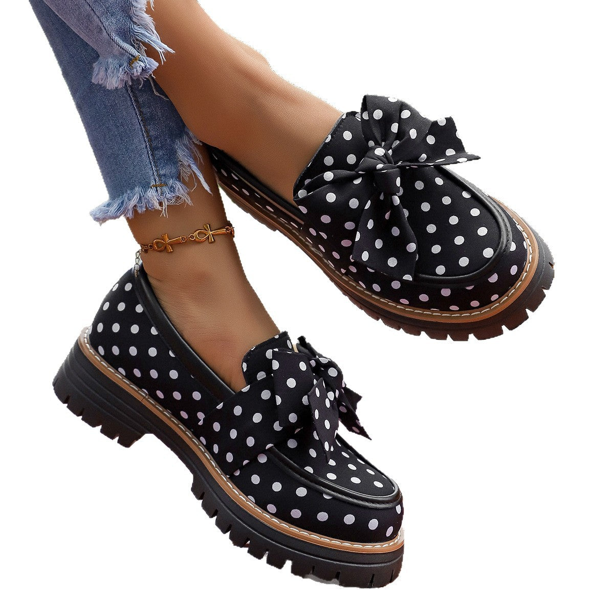 Mocasines con plataforma, lazo y lunares, suela gruesa
