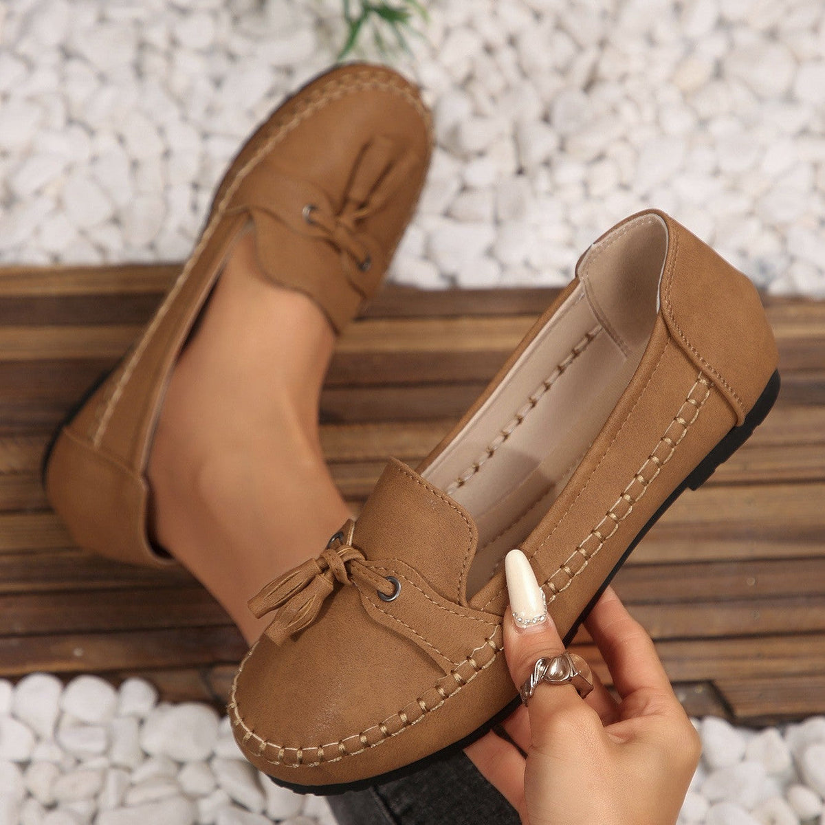 Mocasines de ante con borlas, planos y sin cordones