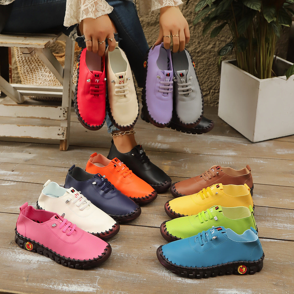 Mocasines con cordones de piel suave cosida y suela antideslizante