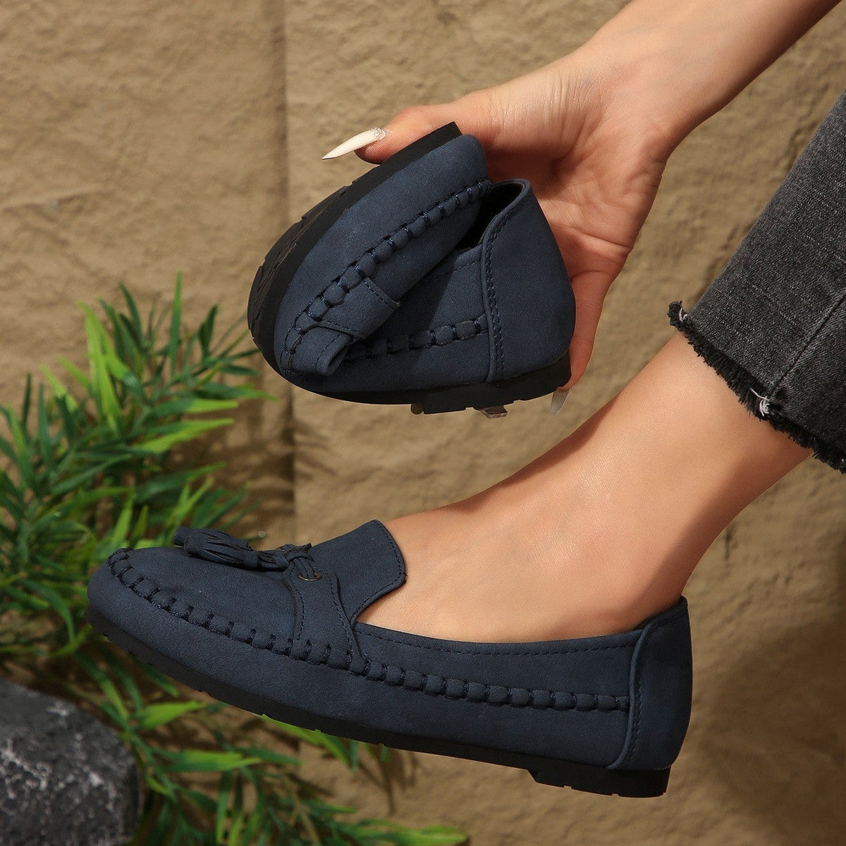 Mocasines de ante con borlas, planos y sin cordones