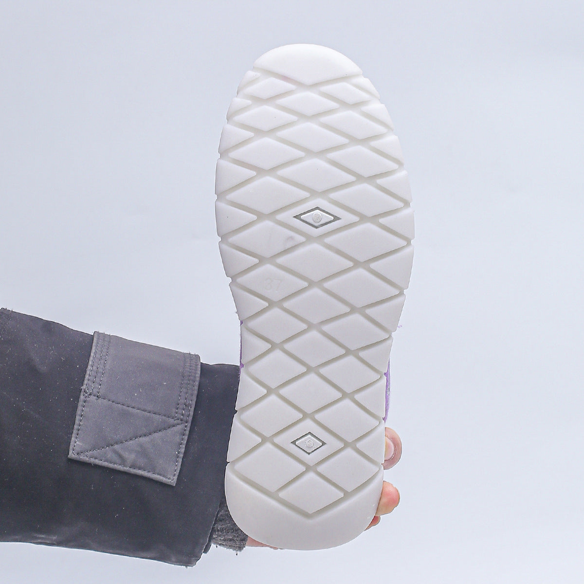 Mocasines de lona desgastada con bordado, sin cordones