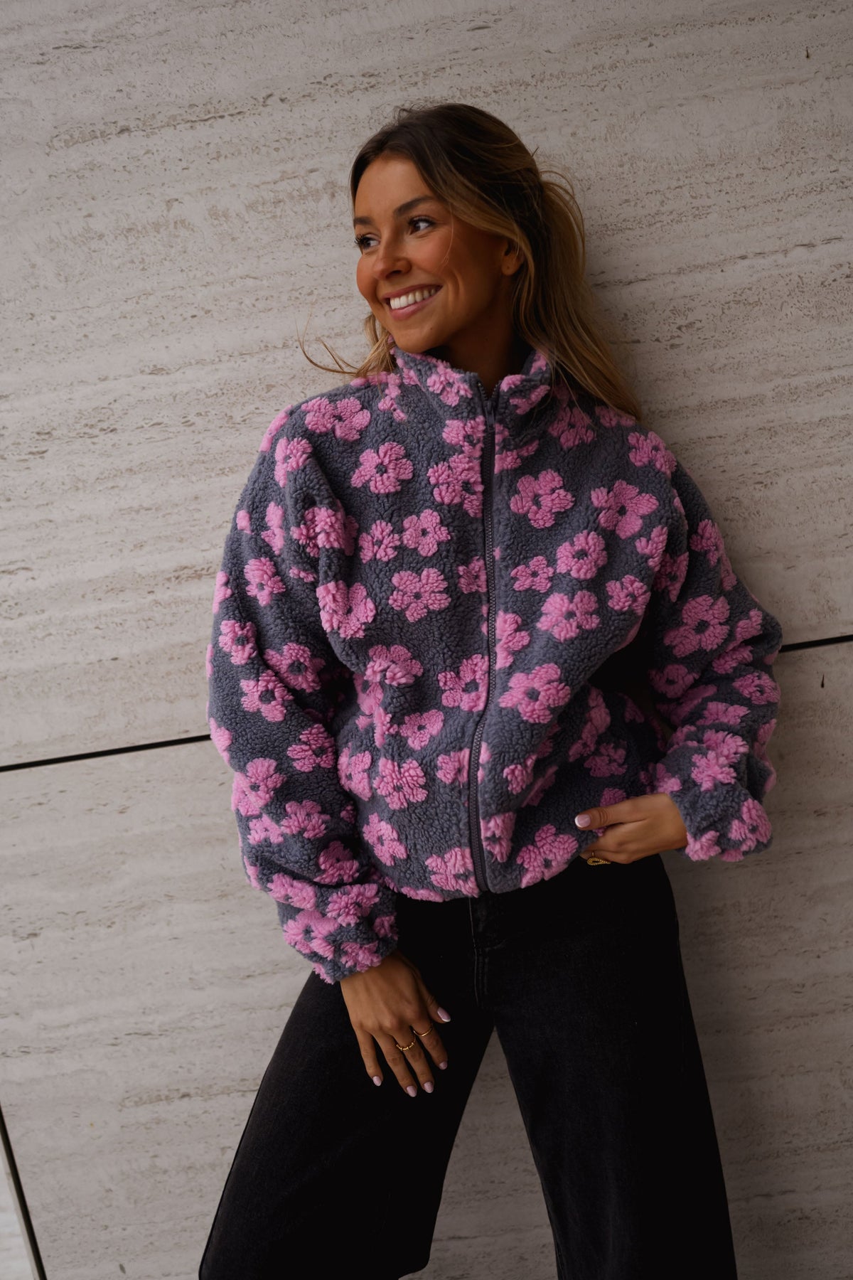 Forro polar Tomas - gris con flores rosas